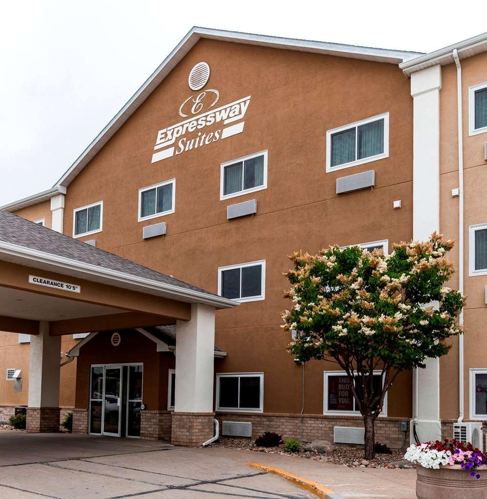 Everspring Suites Bismarck Extérieur photo