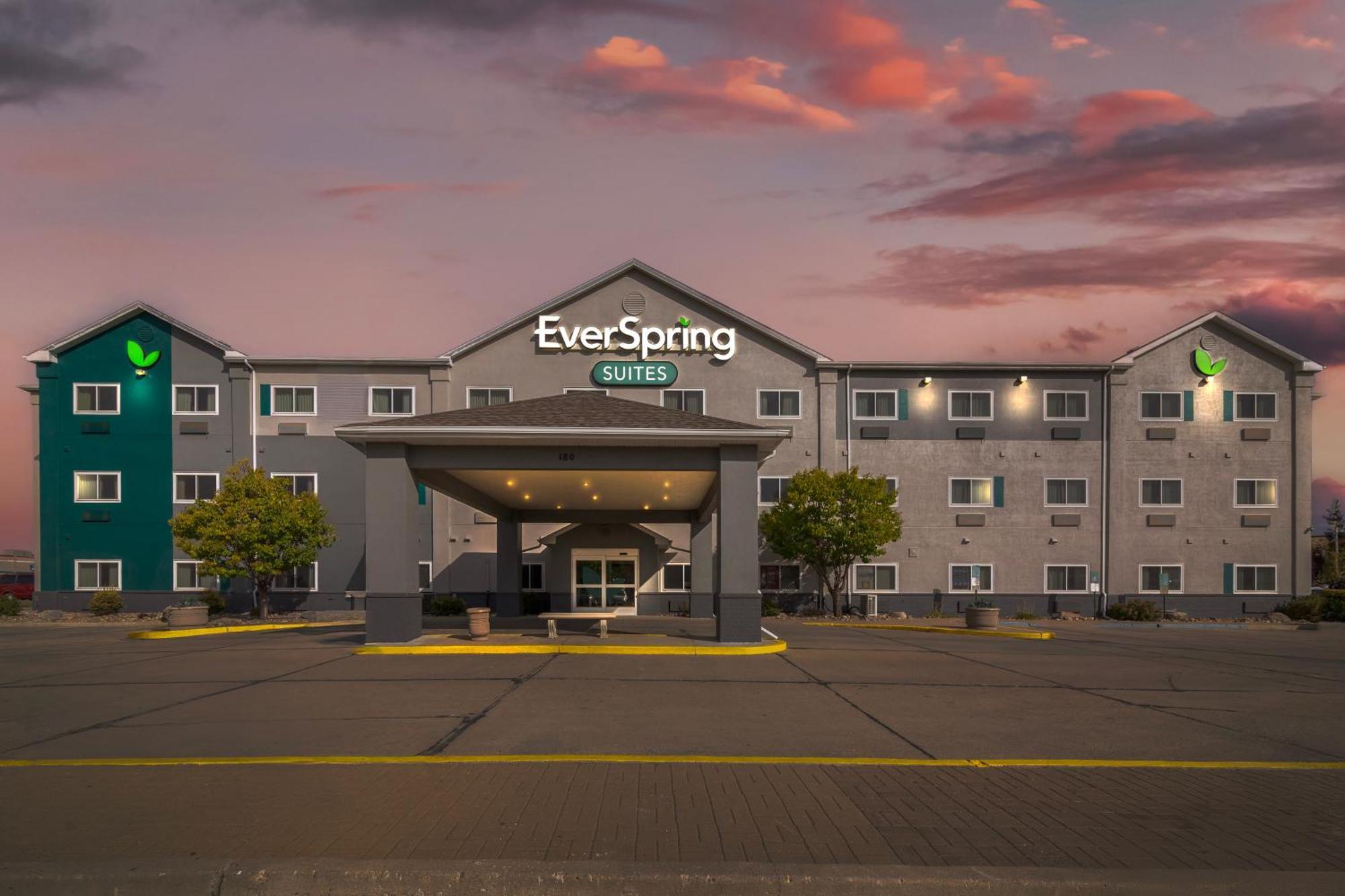 Everspring Suites Bismarck Extérieur photo