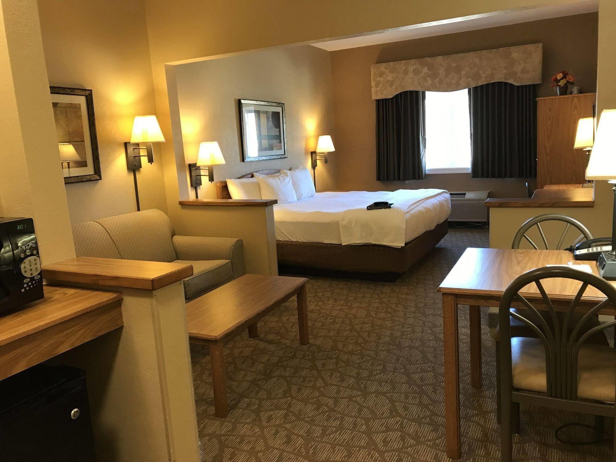 Everspring Suites Bismarck Extérieur photo